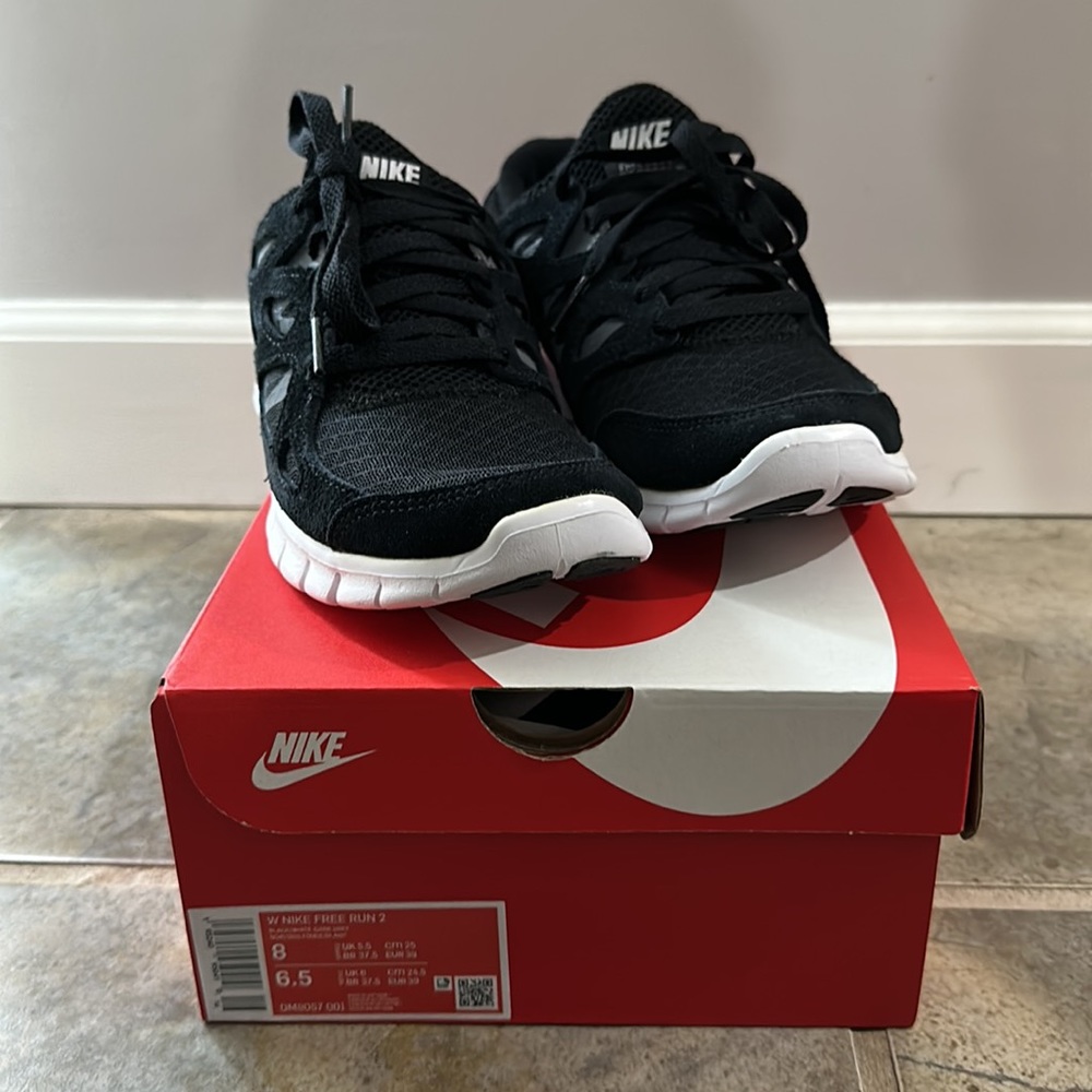 Nike Free Run 2 Black Women’s Size 8